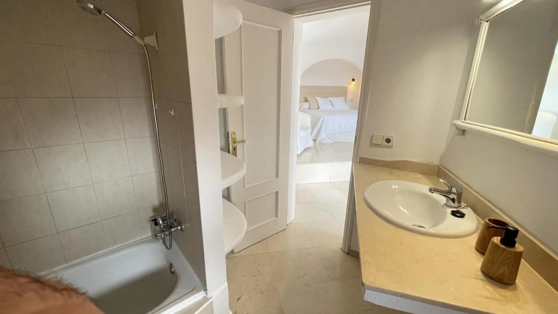 501.Serene Studio With Large Terrace And Pool سان ميغيل ذي أبونا