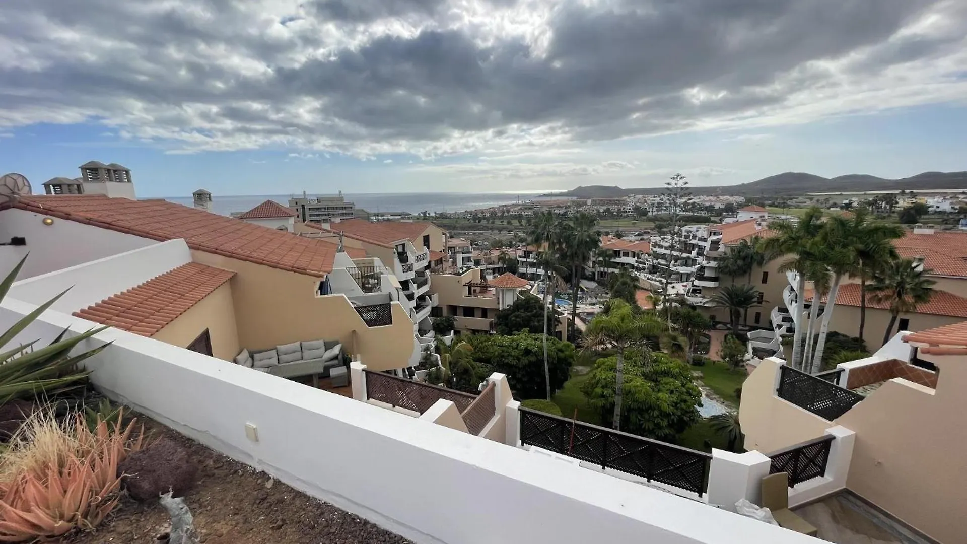 501.Serene Studio With Large Terrace And Pool سان ميغيل ذي أبونا شقة